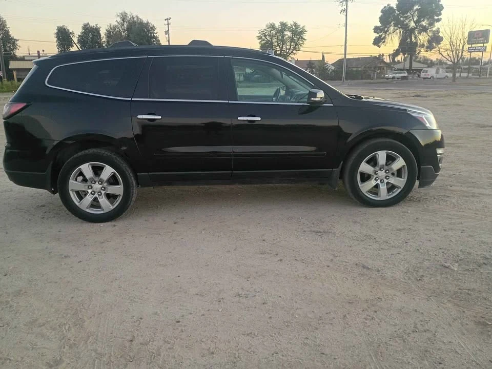 2016 Chevrolet Traverse - Image 8 of 15