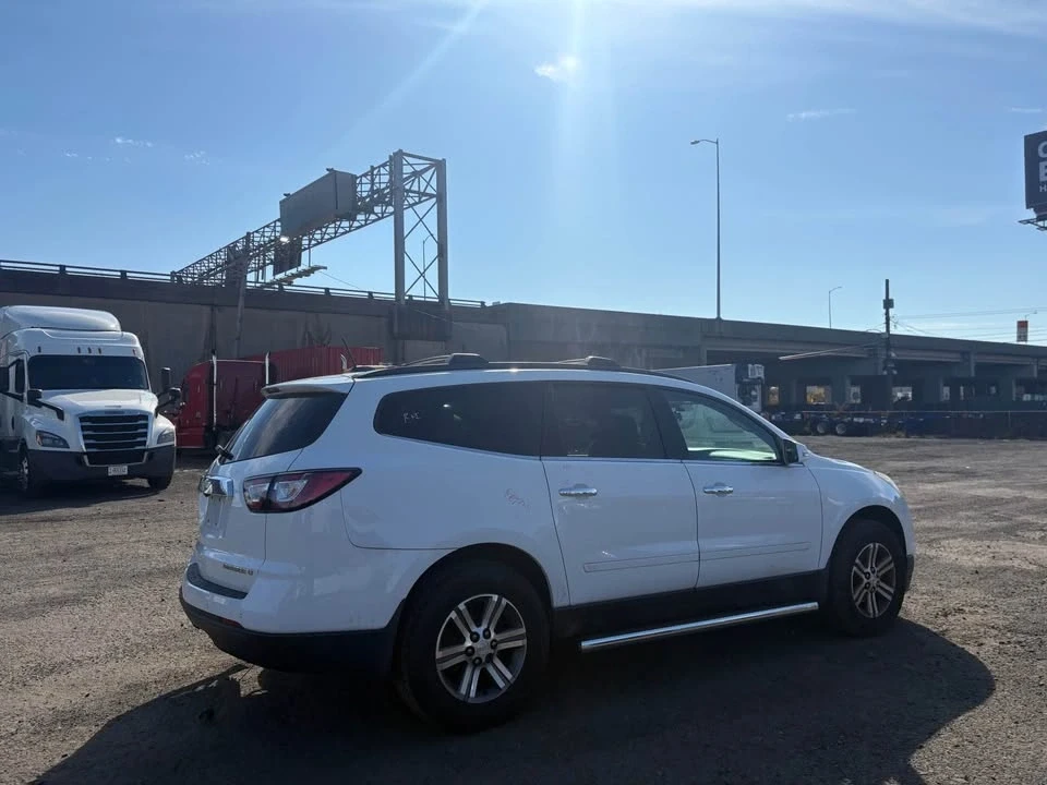 2016 Chevrolet Traverse - Image 4 of 11