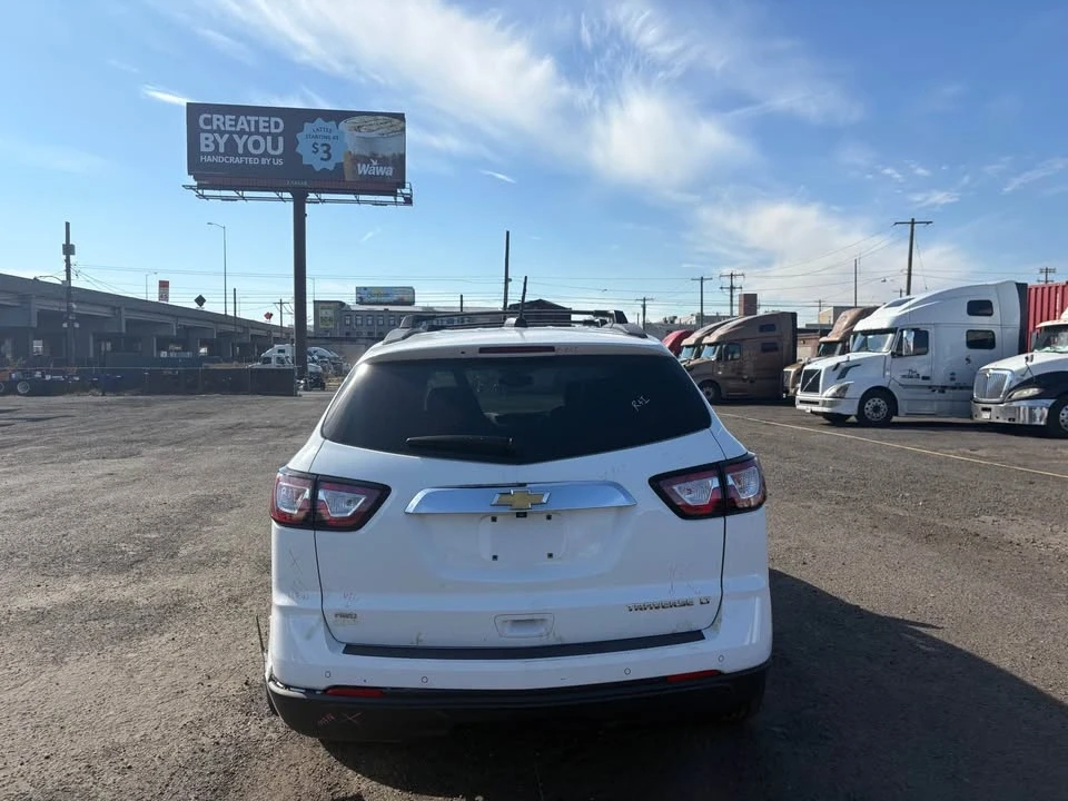 2016 Chevrolet Traverse - Image 5 of 11