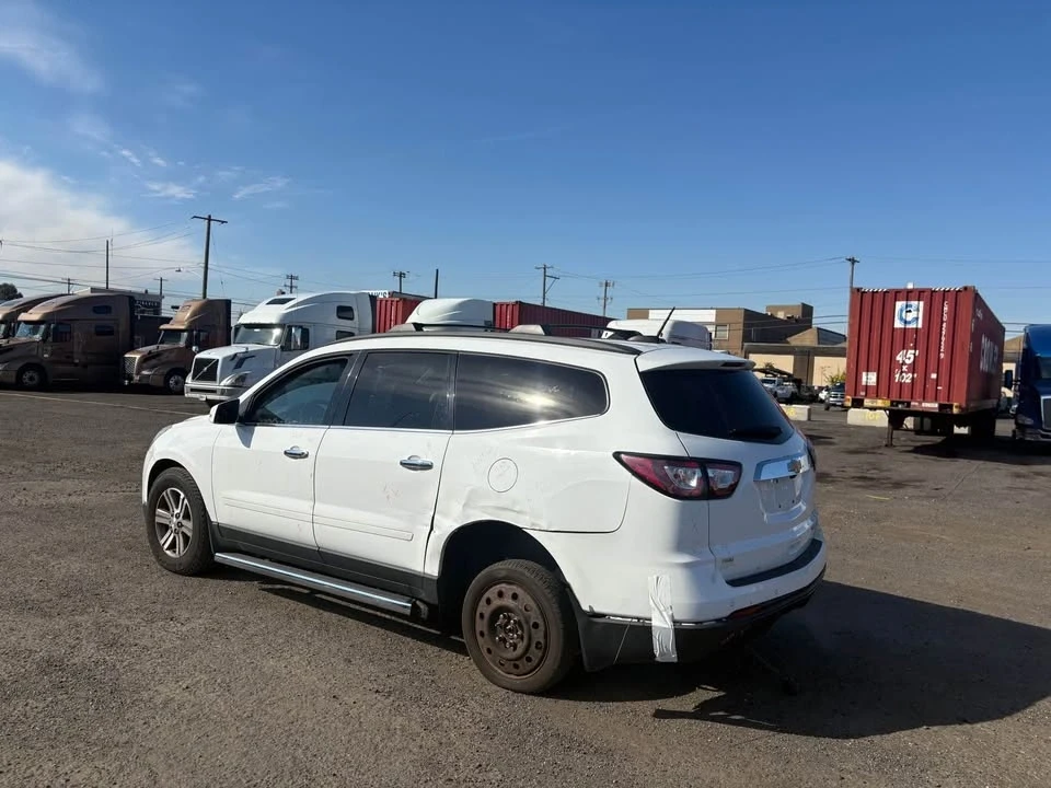 2016 Chevrolet Traverse - Image 9 of 11
