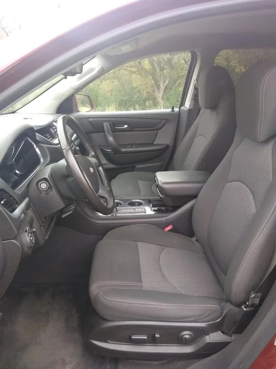 2016 Chevrolet Traverse - Image 6 of 11