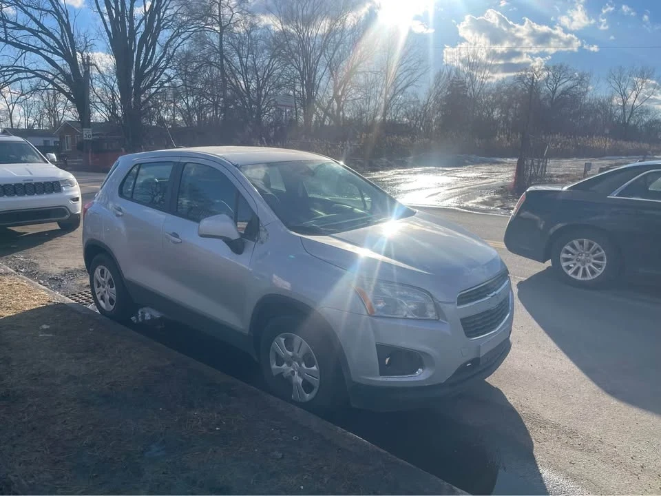 2016 Chevrolet Trax - Image 2 of 6
