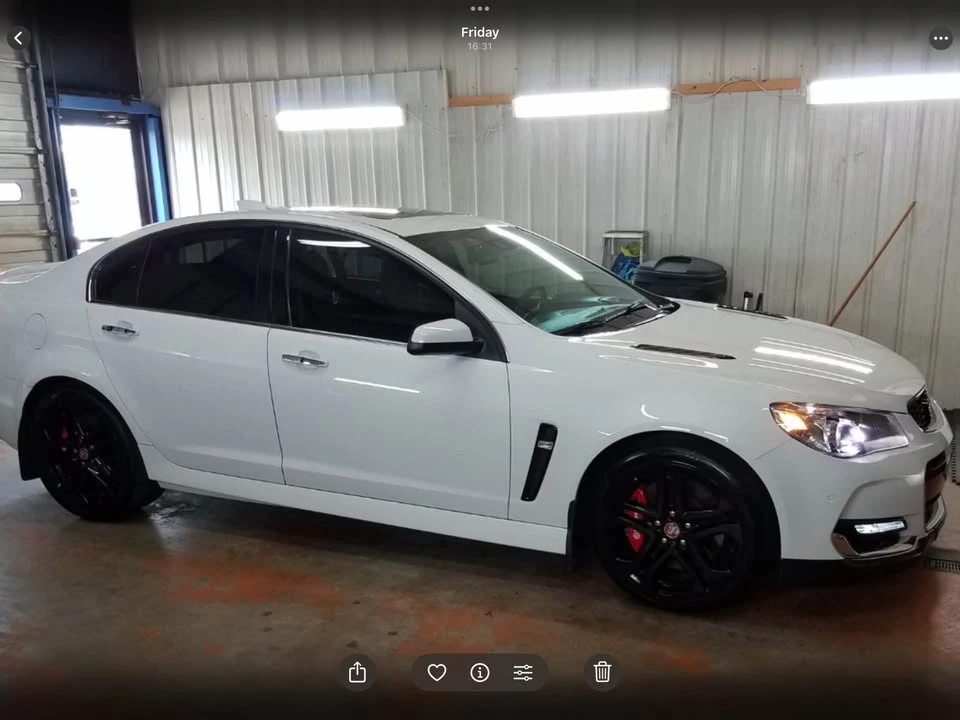 2016 Chevrolet SS - Image 2 of 9