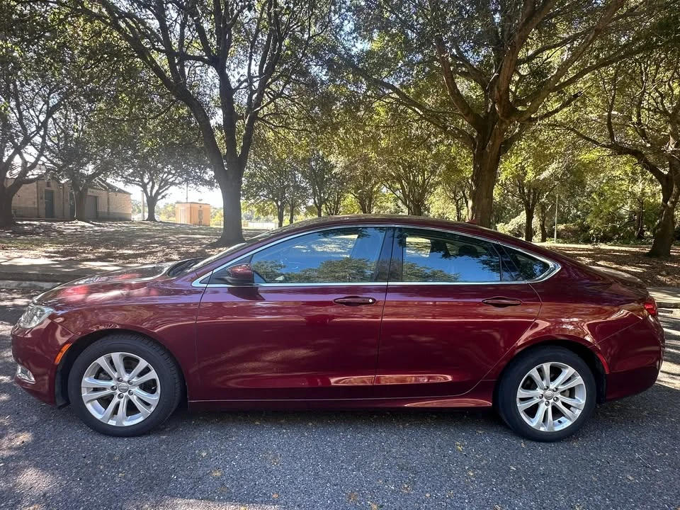 2016 Chrysler 200 - Image 5 of 16