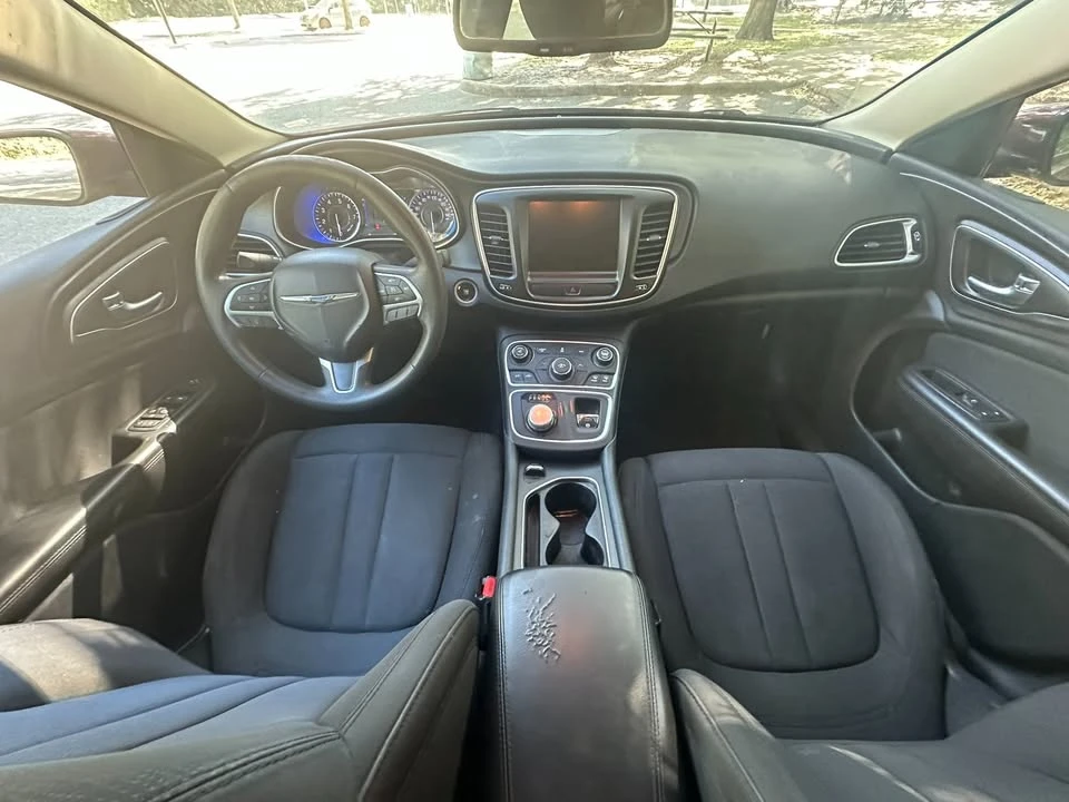 2016 Chrysler 200 - Image 15 of 16