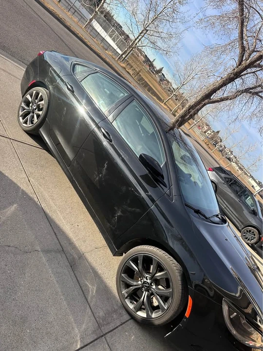 2016 Chrysler 200 - Image 2 of 3
