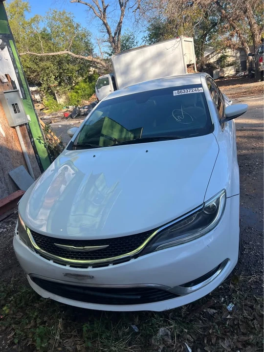 2016 Chrysler 200 - Image 2 of 7