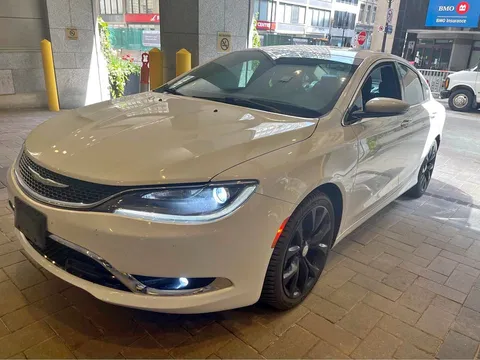 2016 Chrysler 200C