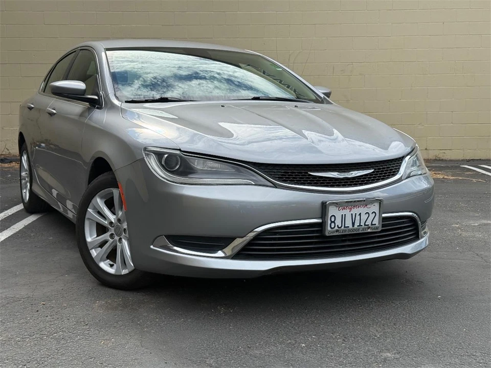 2016 Chrysler 200 - Image 2 of 28