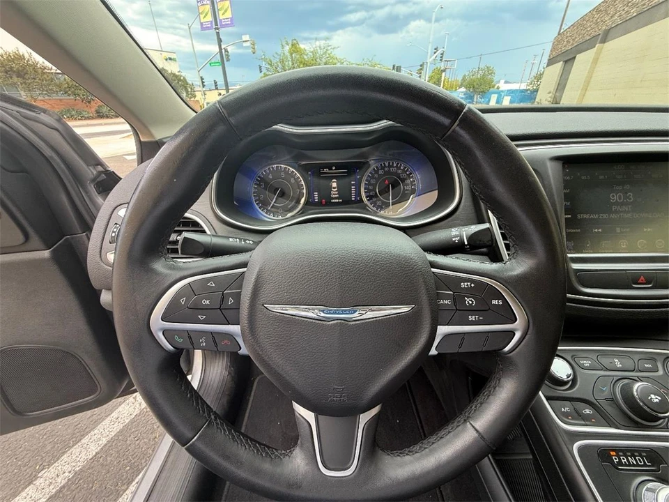 2016 Chrysler 200 - Image 20 of 28