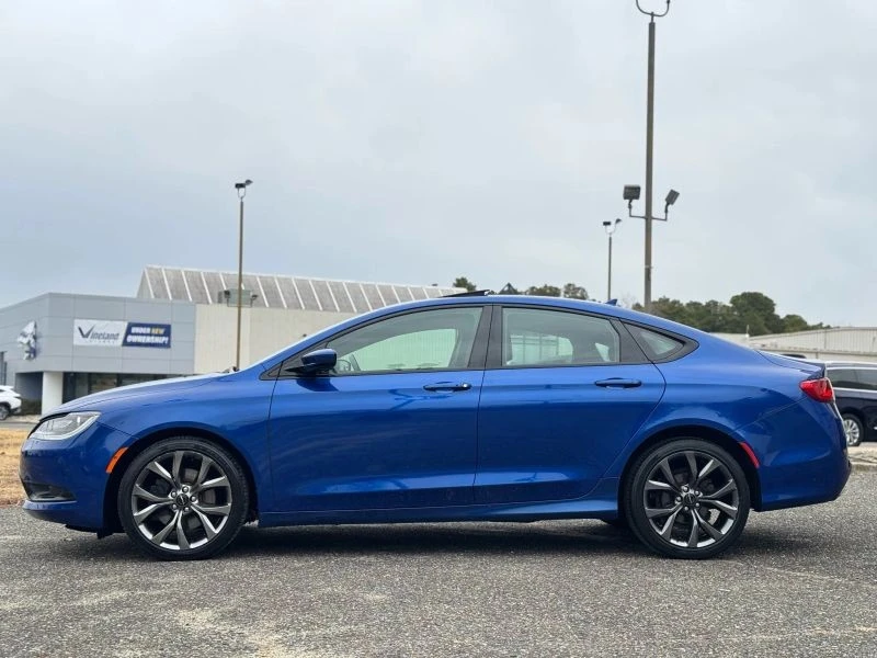 2016 Chrysler 200 - Image 2 of 12