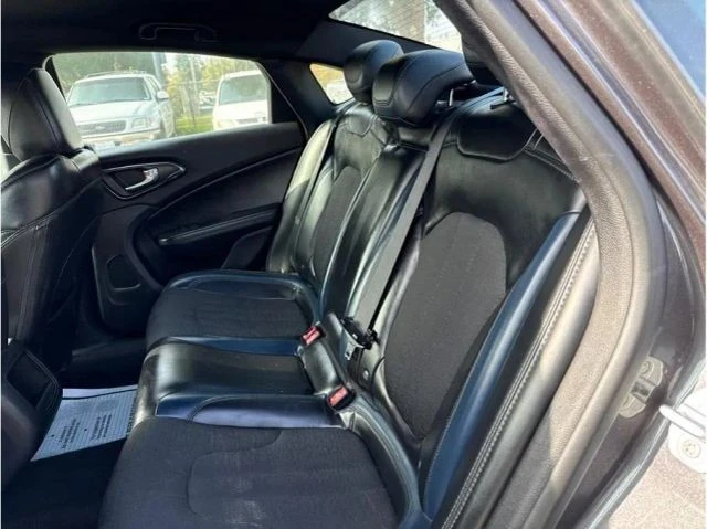 2016 Chrysler 200 - Image 7 of 7