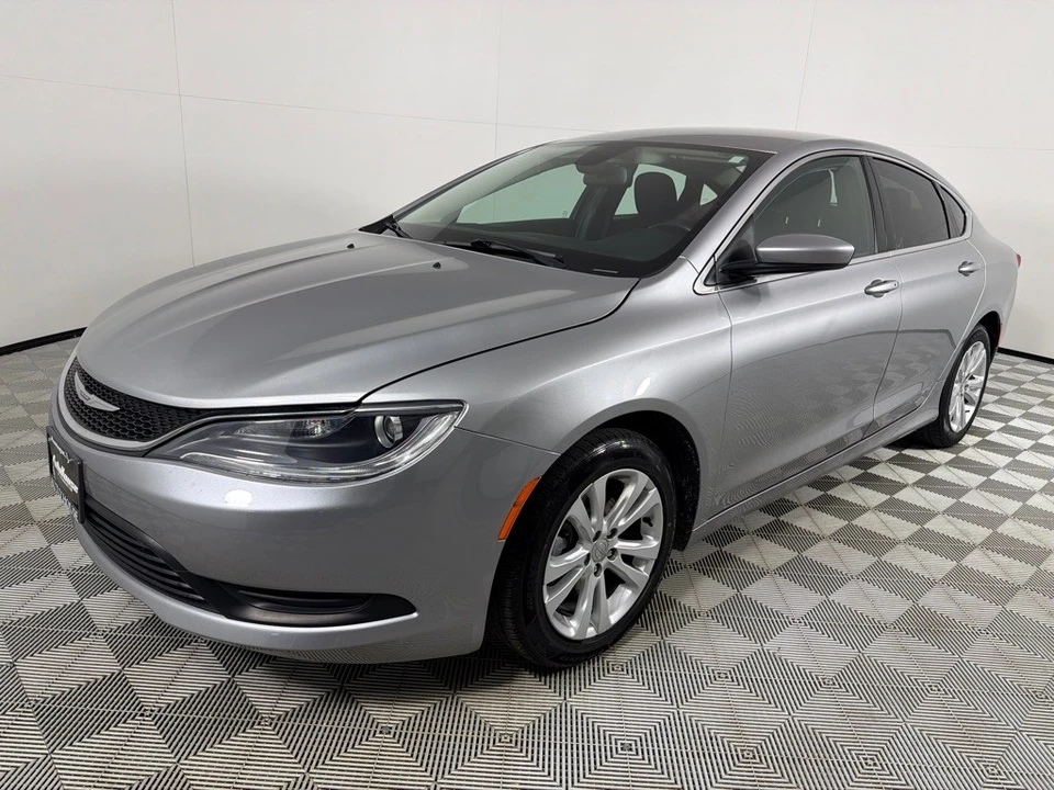 2016 Chrysler 200 - Image 9 of 21
