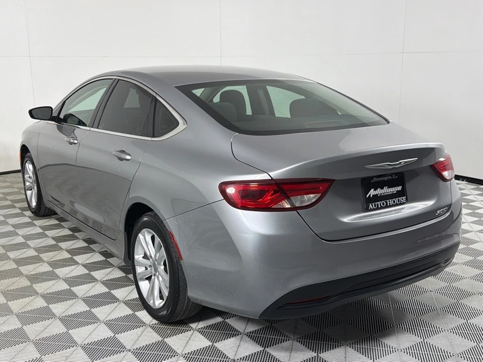 2016 Chrysler 200 - Image 7 of 21