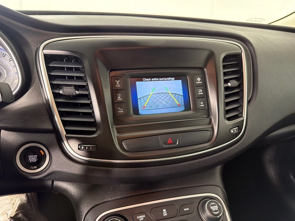 2016 Chrysler 200 - Image 17 of 21