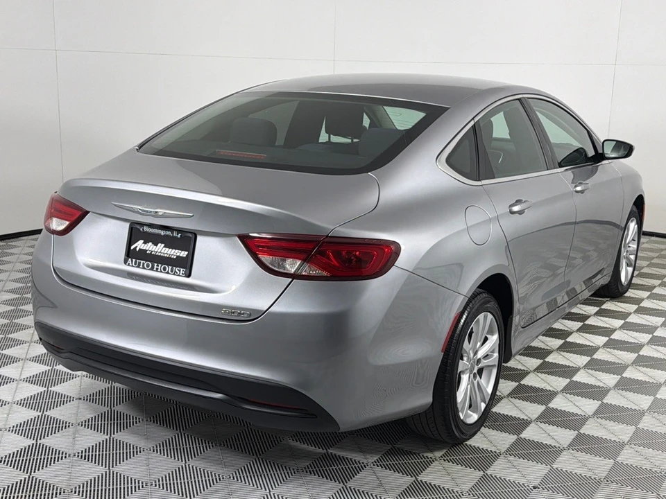 2016 Chrysler 200 - Image 5 of 21