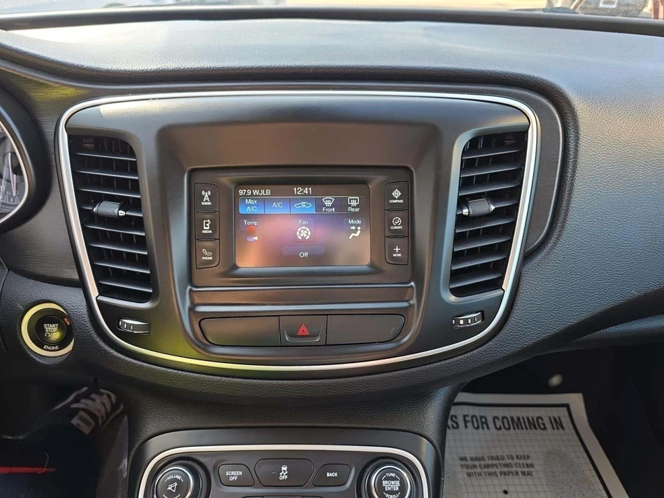 2016 Chrysler 200 - Image 9 of 15