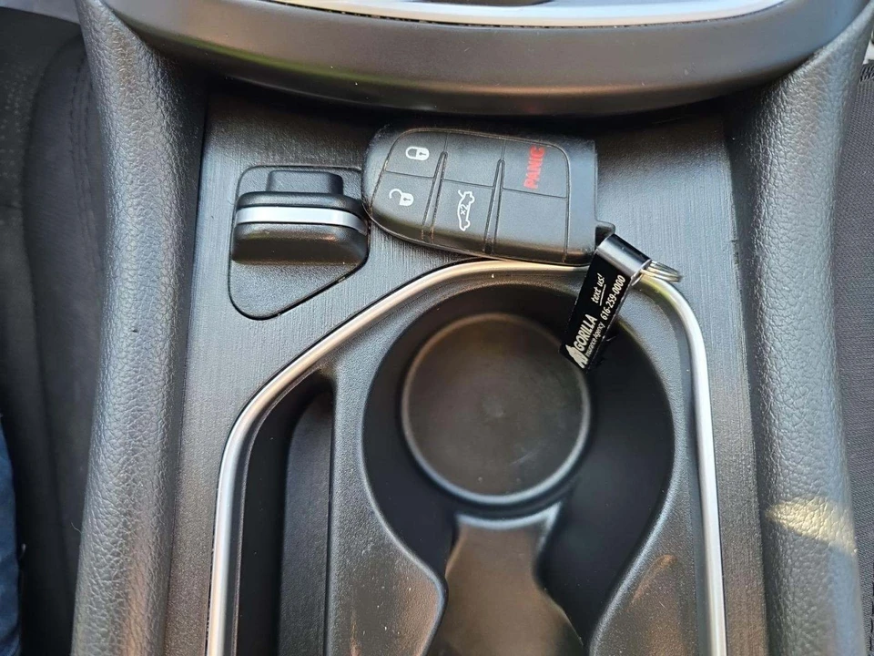 2016 Chrysler 200 - Image 15 of 15