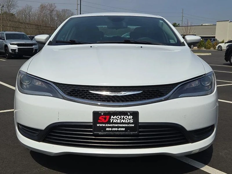 2016 Chrysler 200 - Image 2 of 12