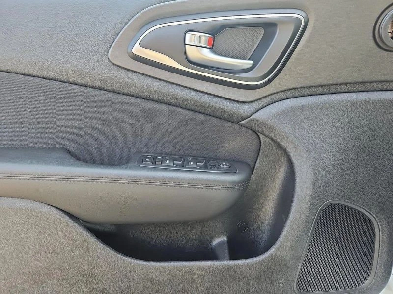 2016 Chrysler 200 - Image 12 of 12