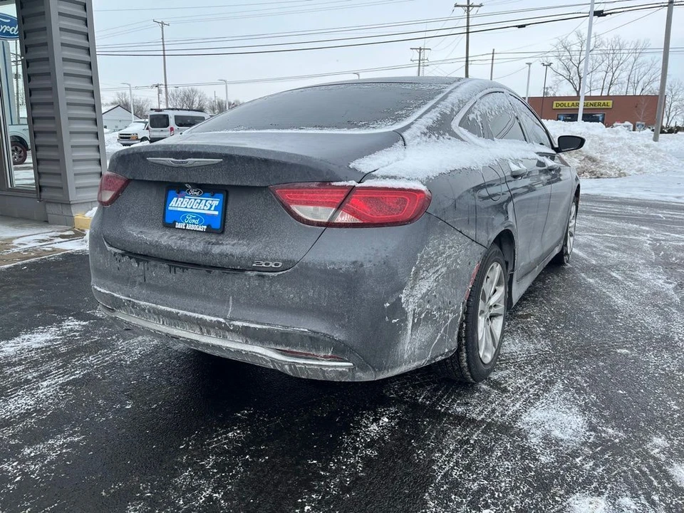 2016 Chrysler 200 - Image 3 of 12