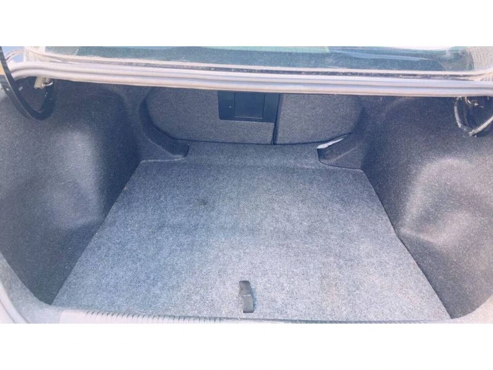 2016 Chrysler 200 - Image 18 of 21