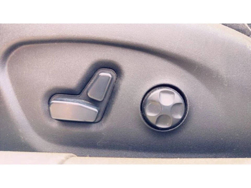 2016 Chrysler 200 - Image 21 of 21