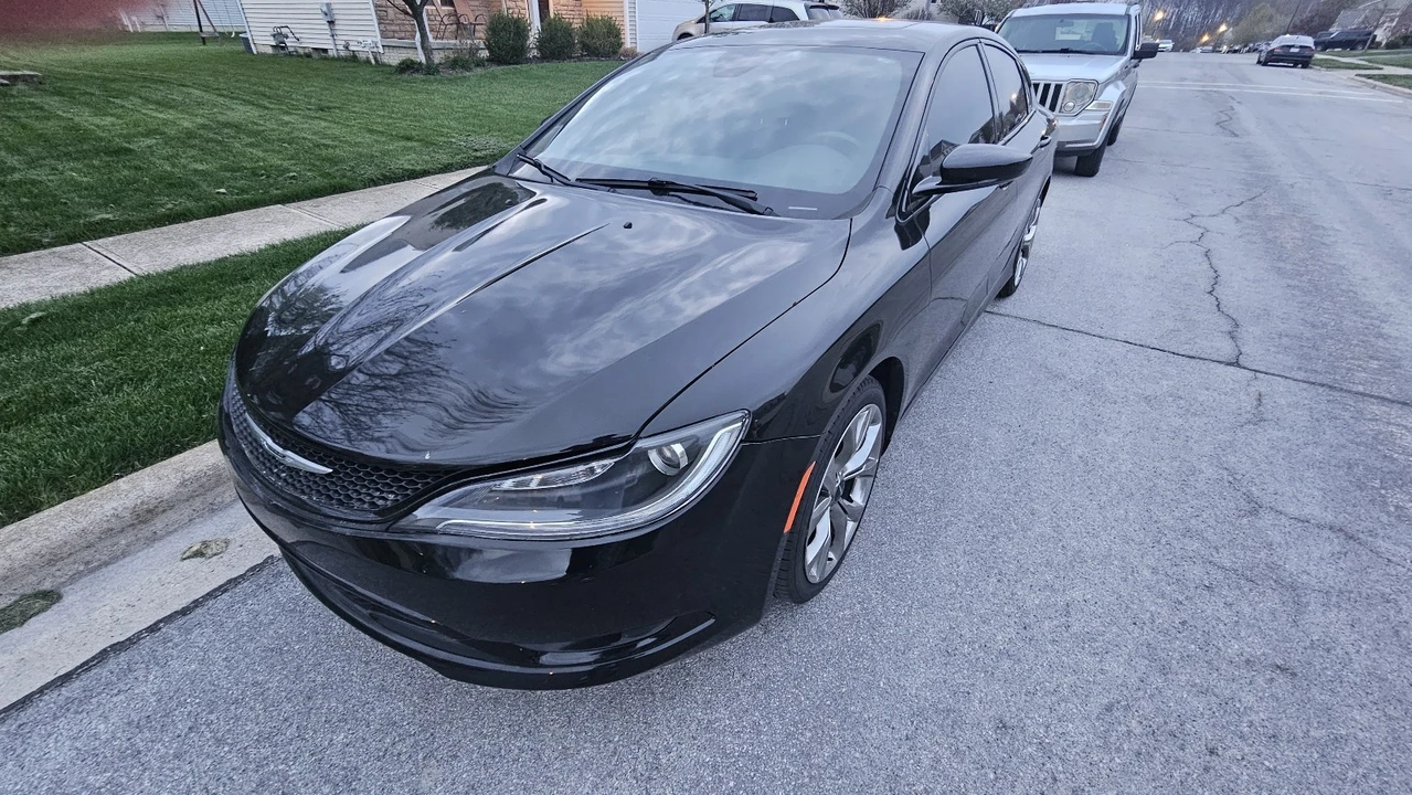 2016 Chrysler 200 - Image 2 of 9