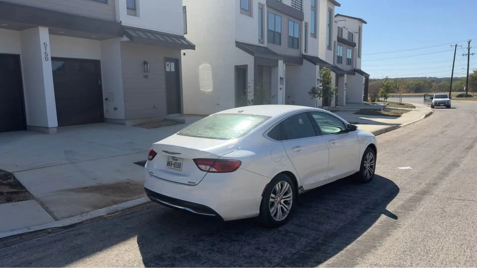2016 Chrysler 200 - Image 3 of 6
