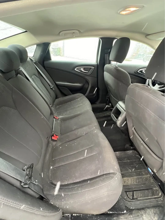 2016 Chrysler 200 - Image 7 of 7