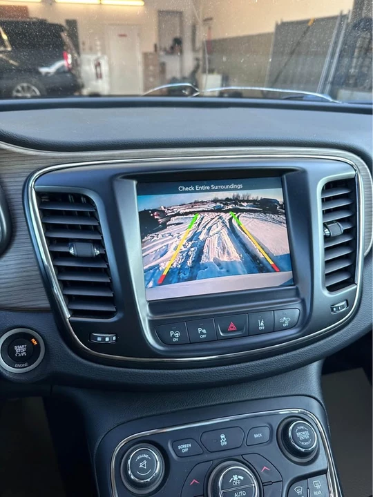 2016 Chrysler 200 - Image 11 of 16