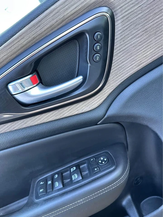 2016 Chrysler 200 - Image 6 of 16