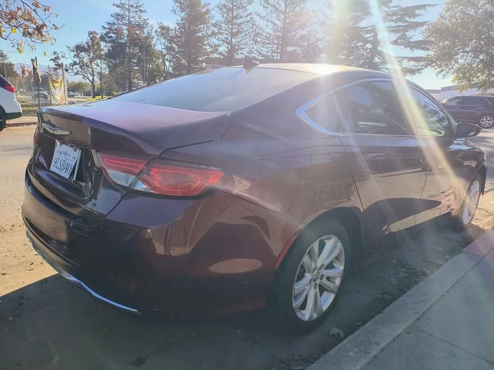 2016 Chrysler 200 - Image 4 of 8