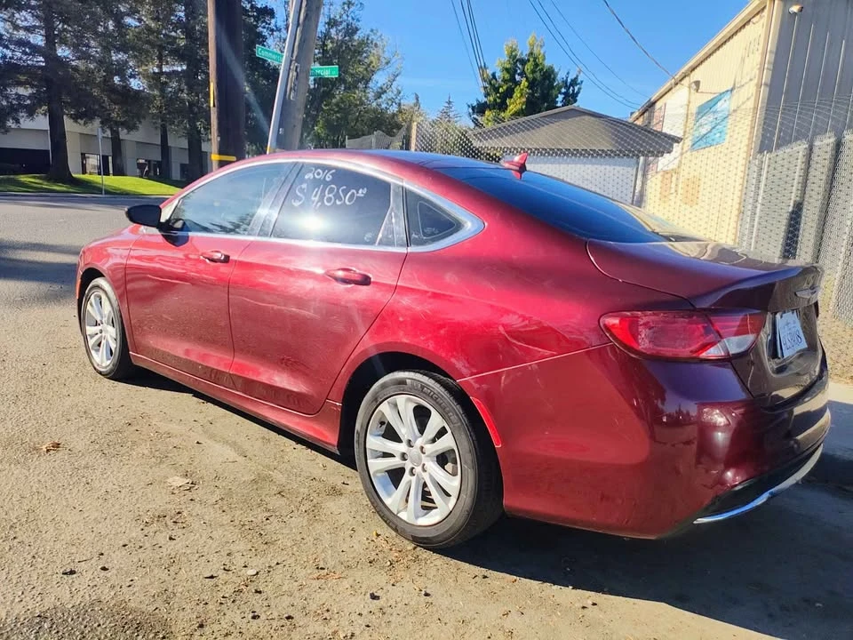 2016 Chrysler 200 - Image 3 of 8