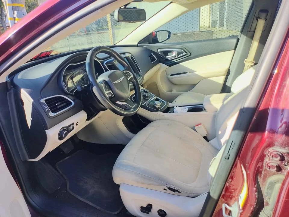2016 Chrysler 200 - Image 6 of 8