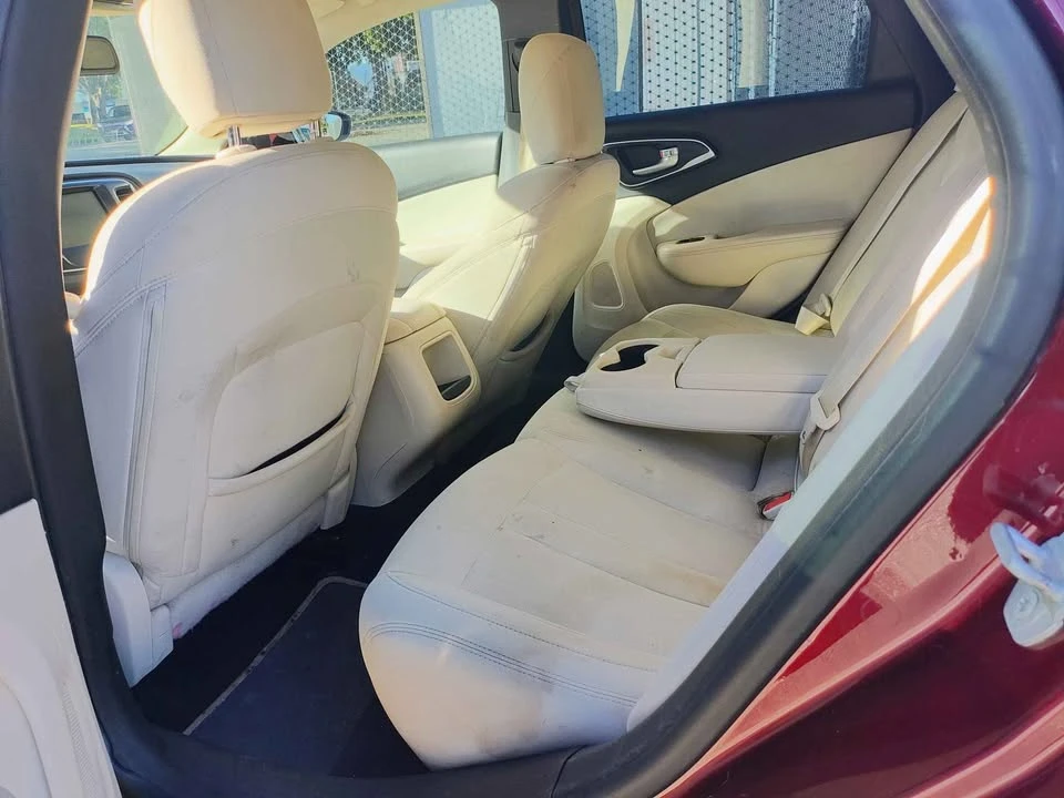2016 Chrysler 200 - Image 8 of 8