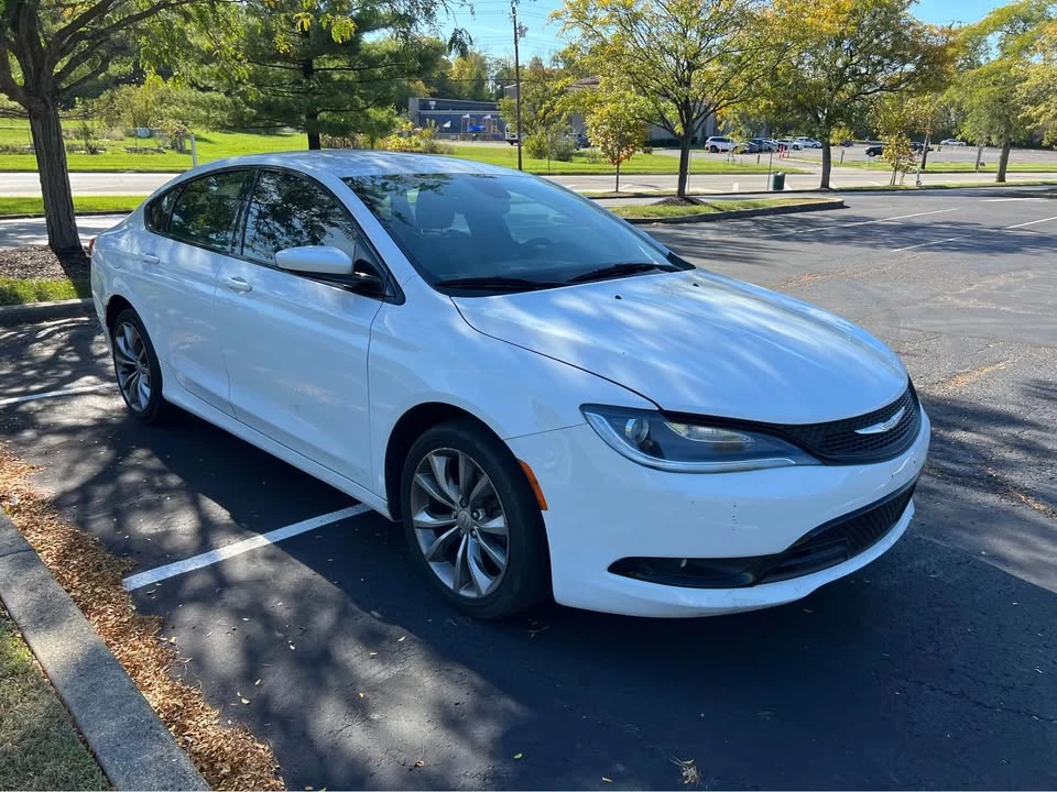 2016 Chrysler 200 - Image 5 of 15