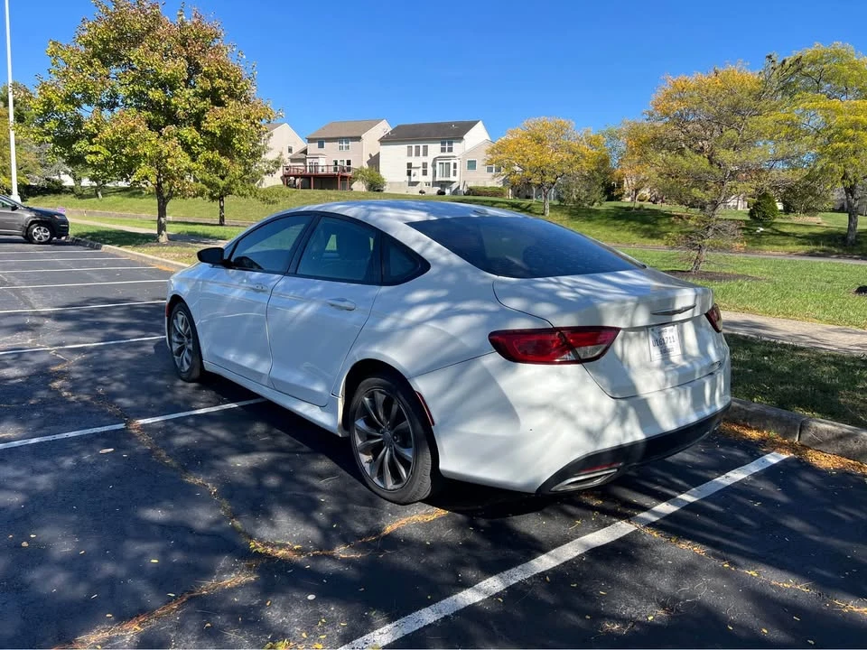 2016 Chrysler 200 - Image 2 of 15