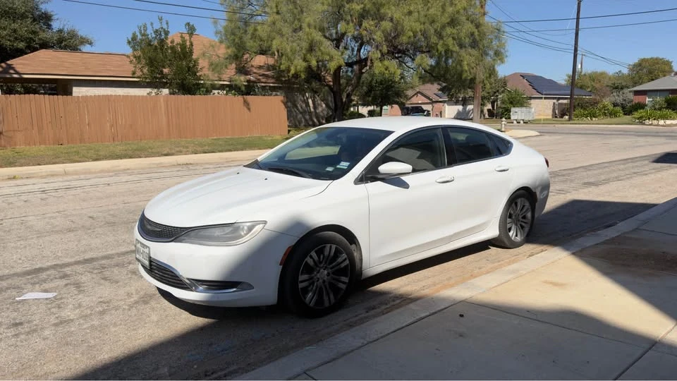 2016 Chrysler 200 - Image 2 of 6