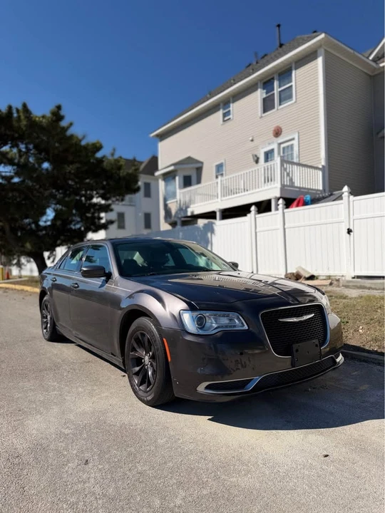 2016 Chrysler 300 (2005-2023) - Image 18 of 18