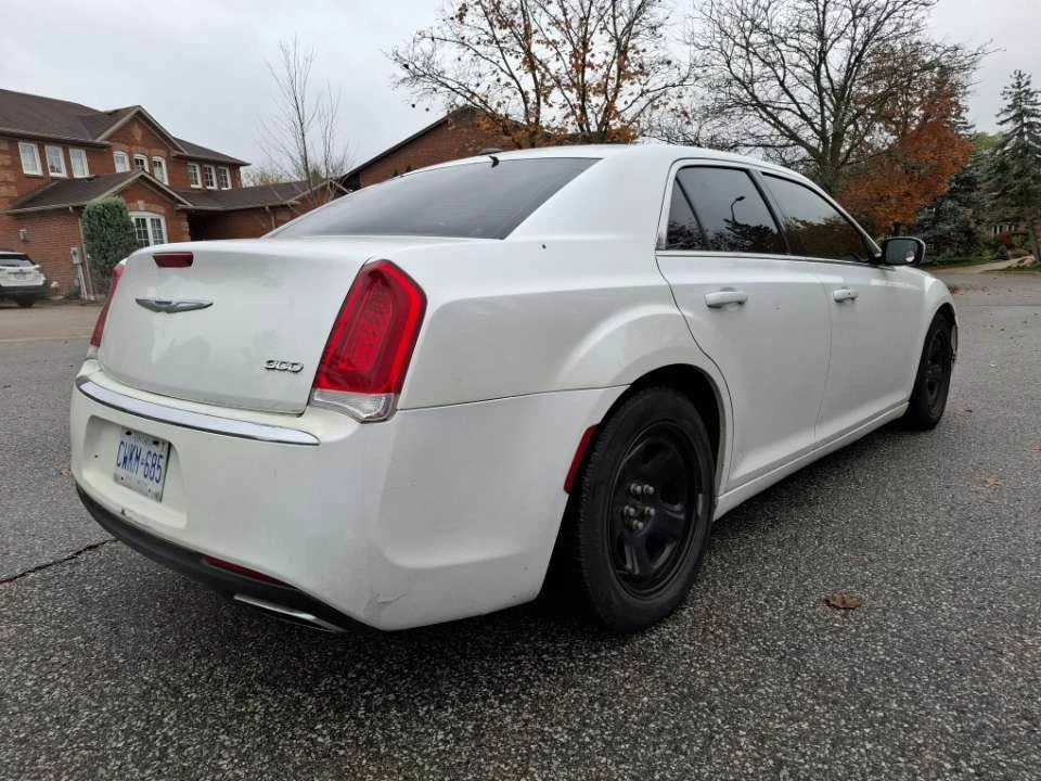2016 Chrysler 300 (2005-2023) - Image 3 of 9
