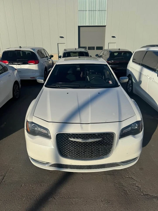 2016 Chrysler 300 (2005-2023) - Image 2 of 6