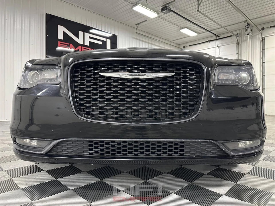 2016 Chrysler 300 (2005-2023) - Image 14 of 31