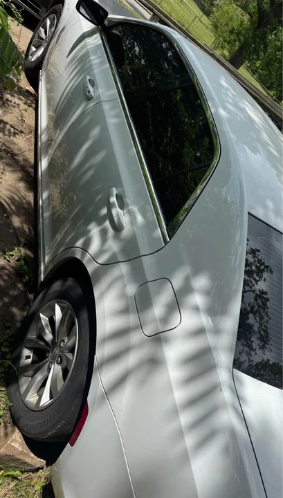 2016 Chrysler 300 (2005-2023) - Image 8 of 13