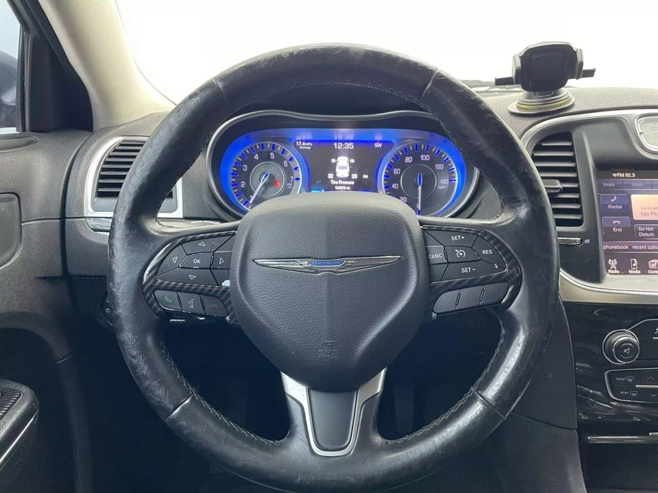 2016 Chrysler 300 (2005-2023) - Image 18 of 21