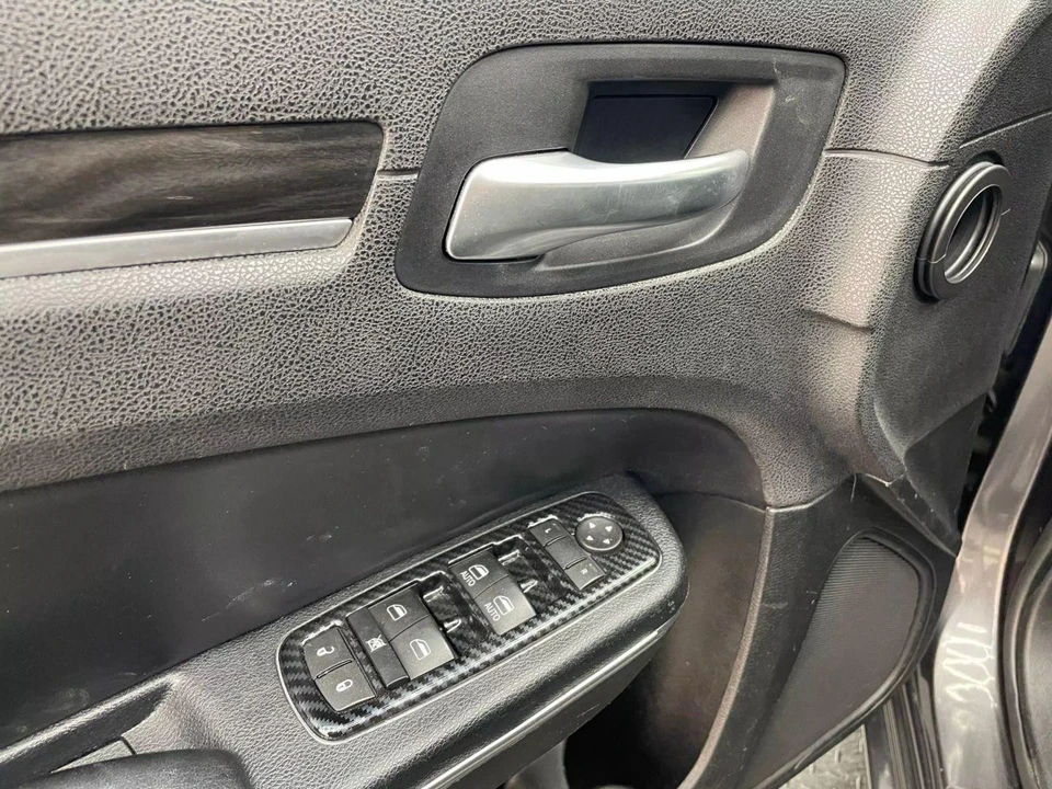 2016 Chrysler 300 (2005-2023) - Image 21 of 21