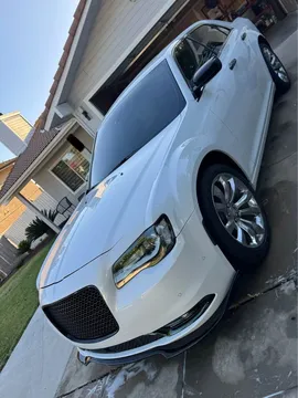2016 Chrysler 300 300C Platinum