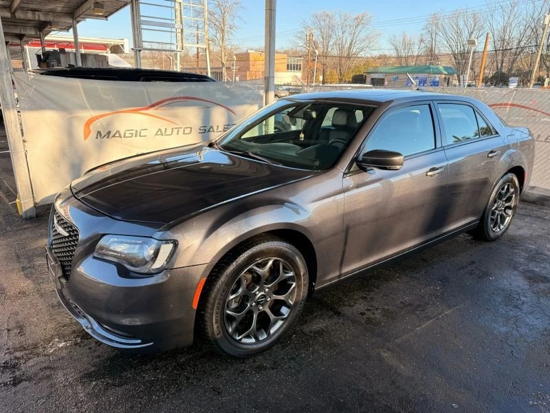 2016 Chrysler 300 (2005-2023) - Image 8 of 12