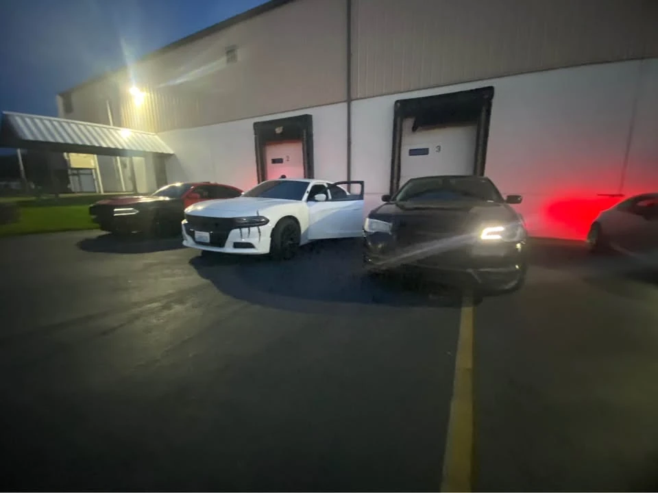 2016 Chrysler 300 (2005-2023) - Image 4 of 5