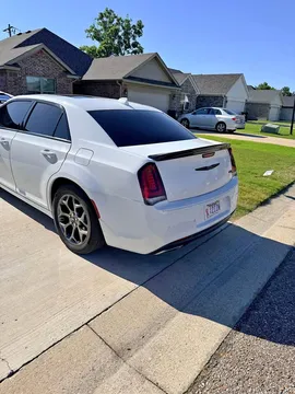 2016 Chrysler 300S